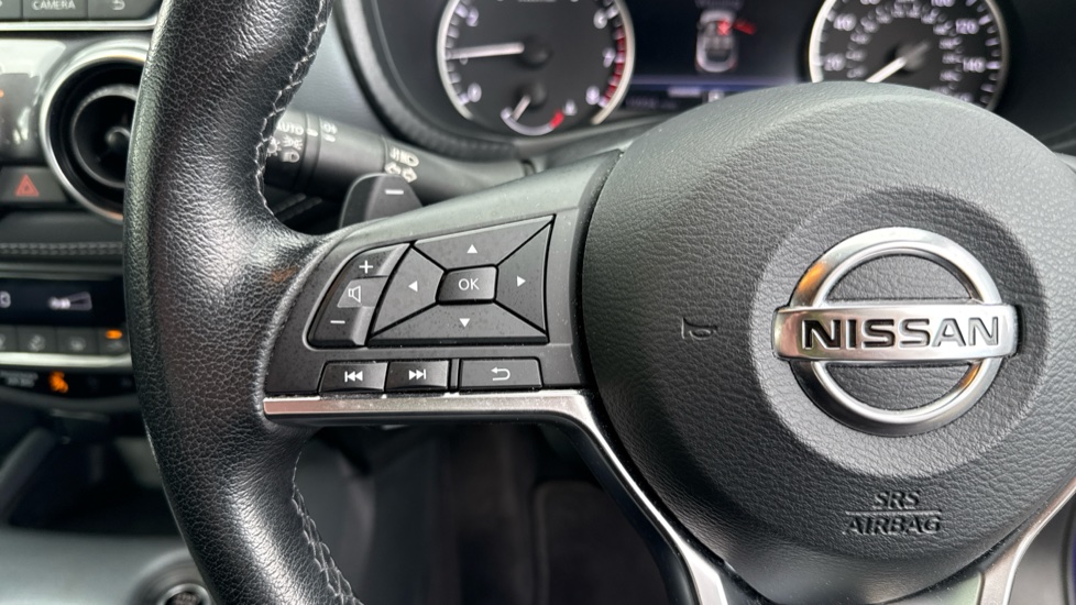 Nissan Juke 1.0 DiG-T 114 N-Connecta 5dr DCT Petrol Hatchback - Image 33