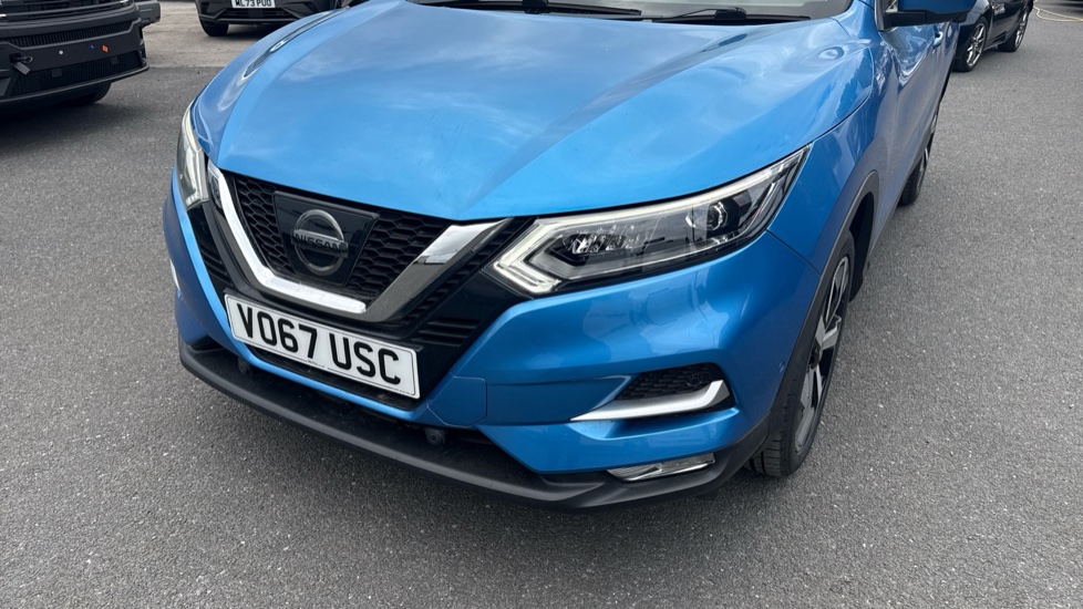 Nissan Qashqai 1.6 dCi Tekna 5dr Diesel Hatchback - Image 35