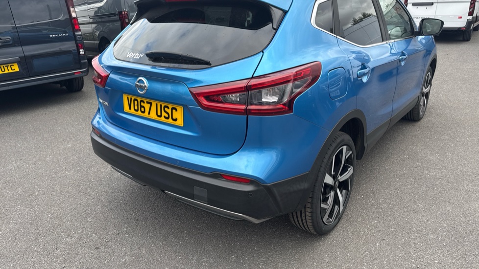 Nissan Qashqai 1.6 dCi Tekna 5dr Diesel Hatchback - Image 39