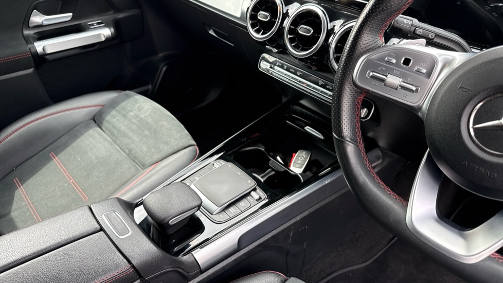 Mercedes-Benz GLB 200 AMG Line 5dr 7G-Tronic Petrol Estate - Image 14