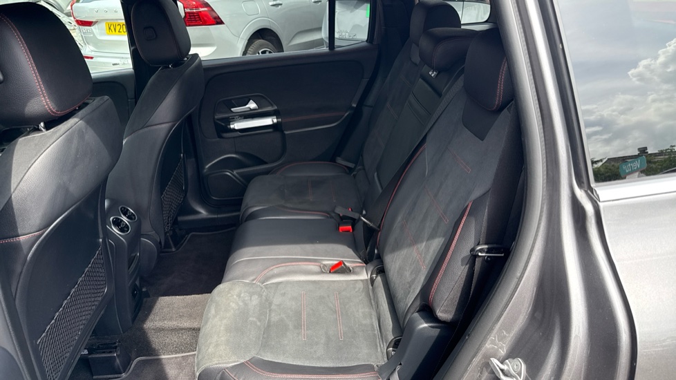 Mercedes-Benz GLB 200 AMG Line 5dr 7G-Tronic Petrol Estate - Image 16