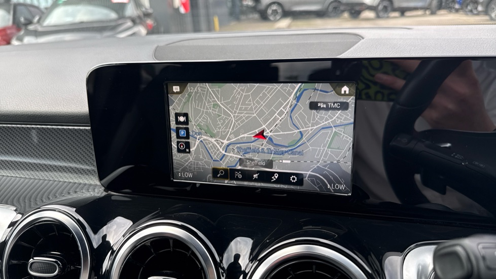 Mercedes-Benz GLB 200 AMG Line 5dr 7G-Tronic Petrol Estate - Image 21