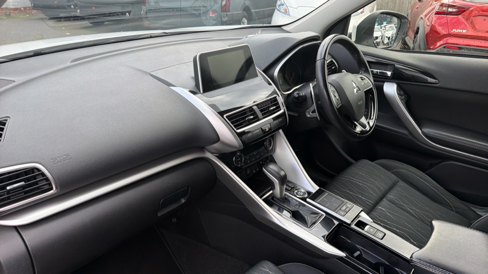 Mitsubishi Eclipse Cross 1.5 3 5dr CVT 4WD Petrol Hatchback - Image 9