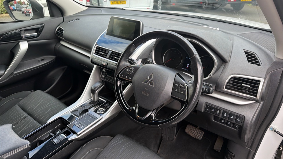 Mitsubishi Eclipse Cross 1.5 3 5dr CVT 4WD Petrol Hatchback - Image 11