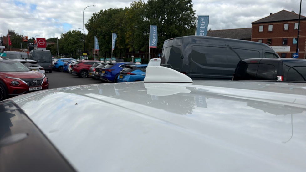 Mitsubishi Eclipse Cross 1.5 3 5dr CVT 4WD Petrol Hatchback - Image 39
