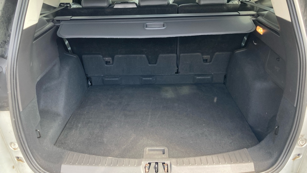 Ford Kuga 1.5 EcoBoost Titanium X Edition 5dr 2WD Petrol Estate - Image 4