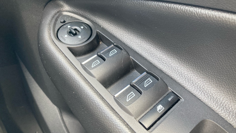Ford Kuga 1.5 EcoBoost Titanium X Edition 5dr 2WD Petrol Estate - Image 32