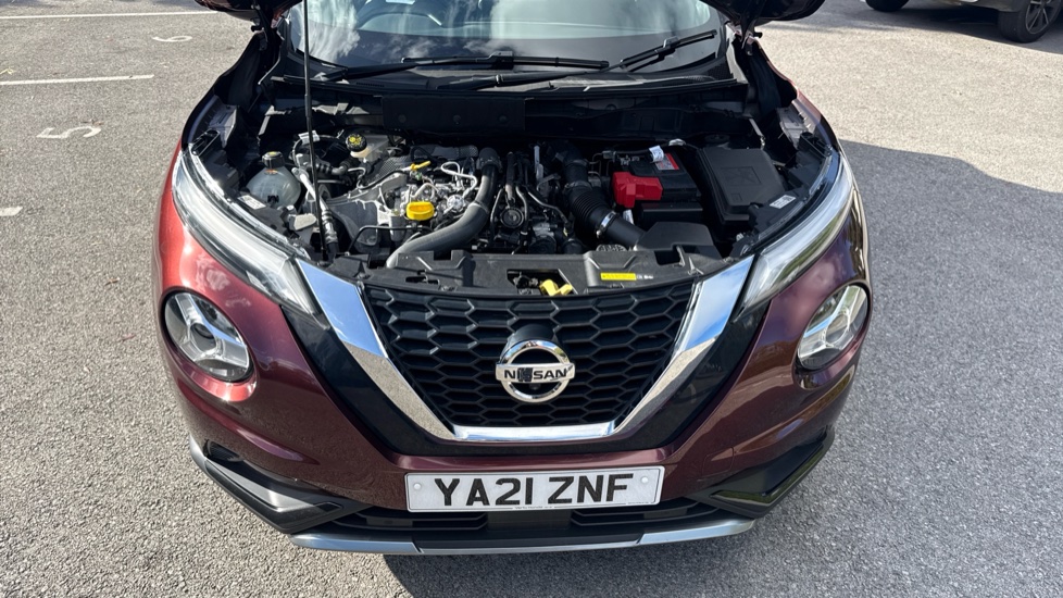 Nissan Juke 1.0 DiG-T 114 Tekna+ 5dr DCT Petrol Hatchback - Image 8