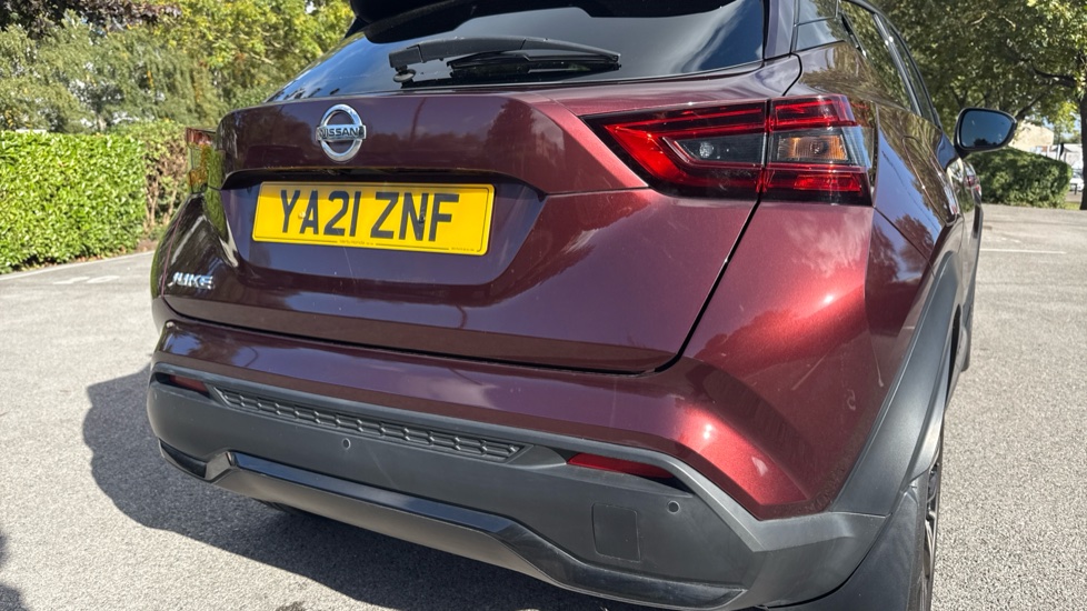 Nissan Juke 1.0 DiG-T 114 Tekna+ 5dr DCT Petrol Hatchback - Image 39