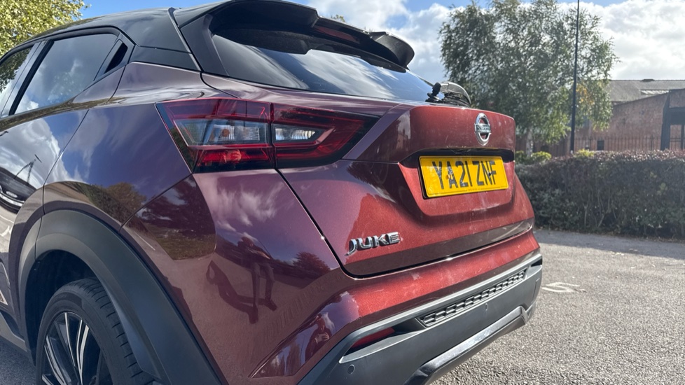 Nissan Juke 1.0 DiG-T 114 Tekna+ 5dr DCT Petrol Hatchback - Image 40