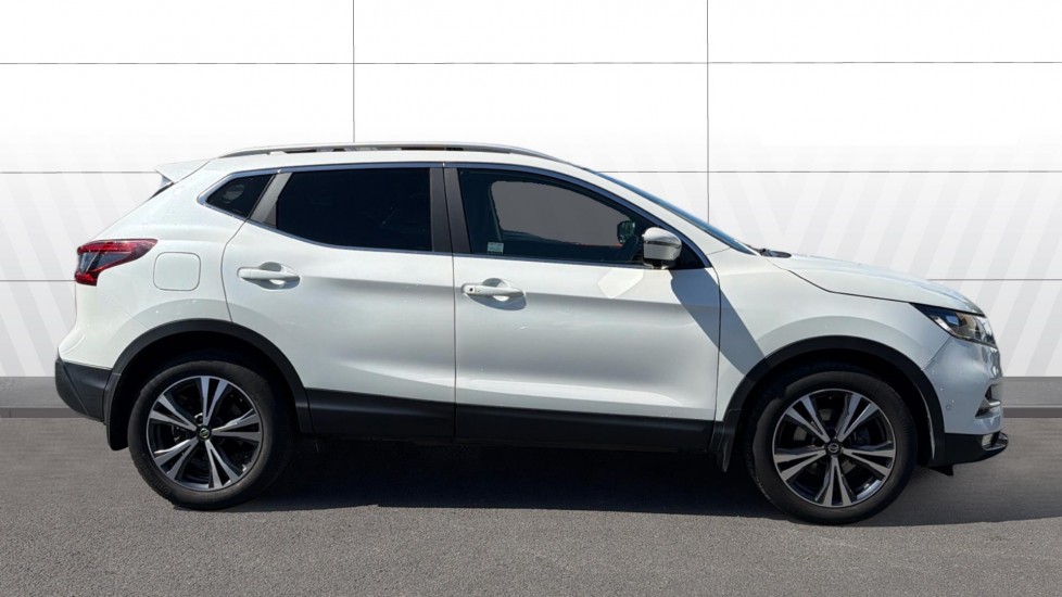 Nissan Qashqai 1.3 DiG-T 160 N-Connecta 5dr DCT Petrol Hatchback - Image 5