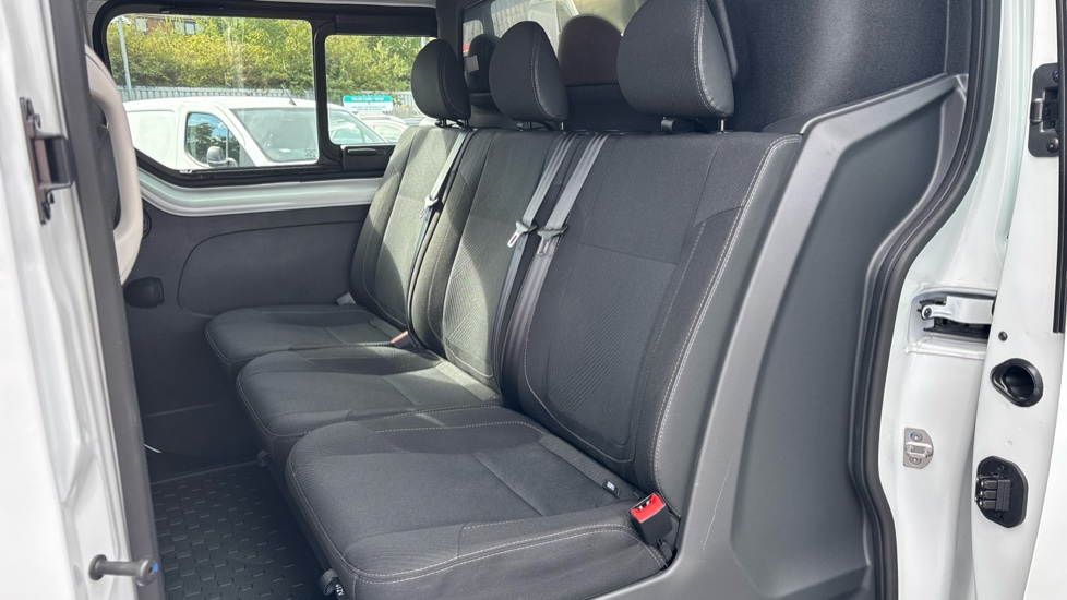 Renault Trafic Lwb Diesel LL30 Blue dCi 170 ExtraSport[Safety] CrewVan EAG9 - Image 16