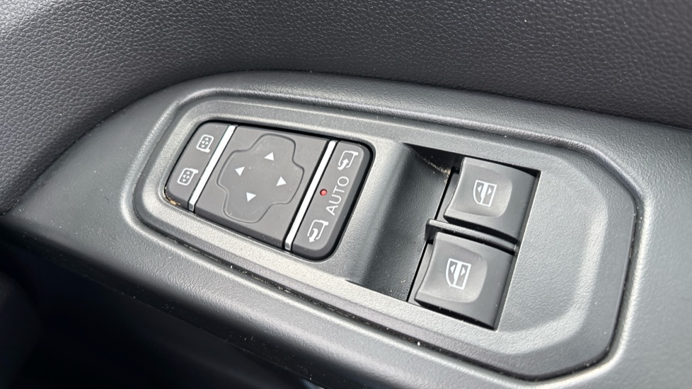 Renault Trafic Lwb Diesel LL30 Blue dCi 170 ExtraSport[Safety] CrewVan EAG9 - Image 21