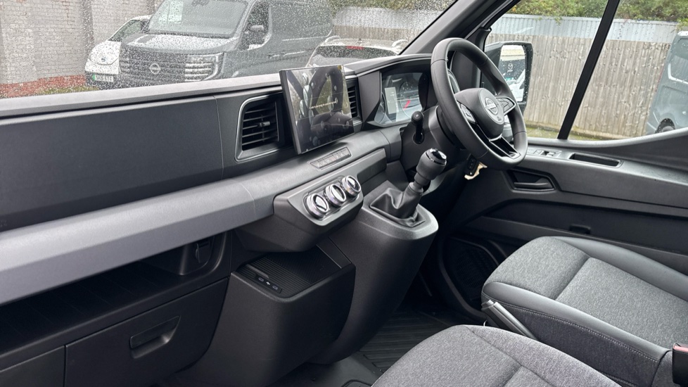 Nissan Interstar F35 L3 Diesel 2.0 dci 130ps H2 Acenta Van - Image 9