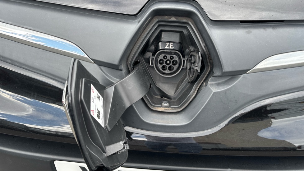 Renault Kangoo Ze Electric ML20 44kW 33kWh Business+ i-Van Auto - Image 21