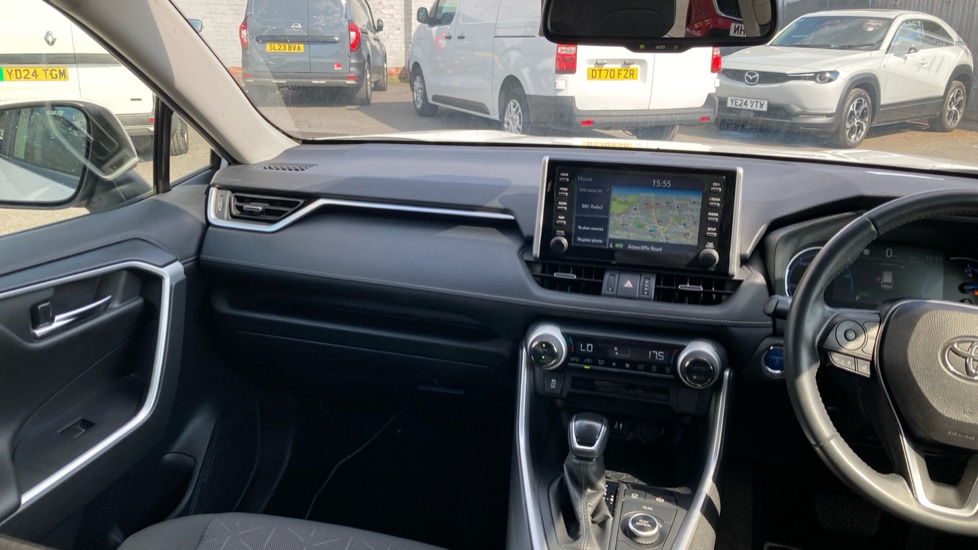 Toyota RAV4 2.5 VVT-i Hybrid Design 5dr CVT Hybrid Estate - Image 14