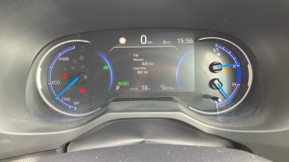Toyota RAV4 2.5 VVT-i Hybrid Design 5dr CVT Hybrid Estate - Image 18