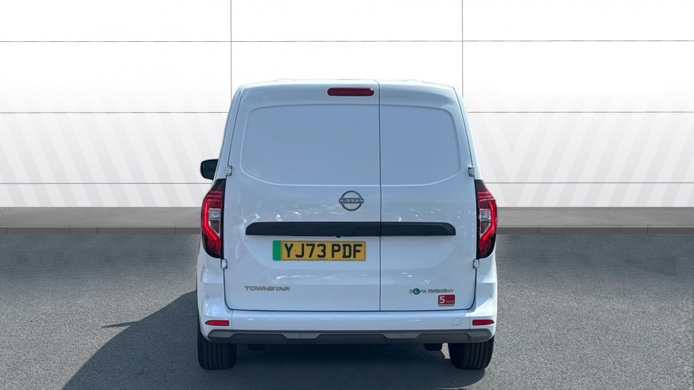 Nissan Townstar L1 Electric 90kW Tekna Van Auto 45kWh - Image 6