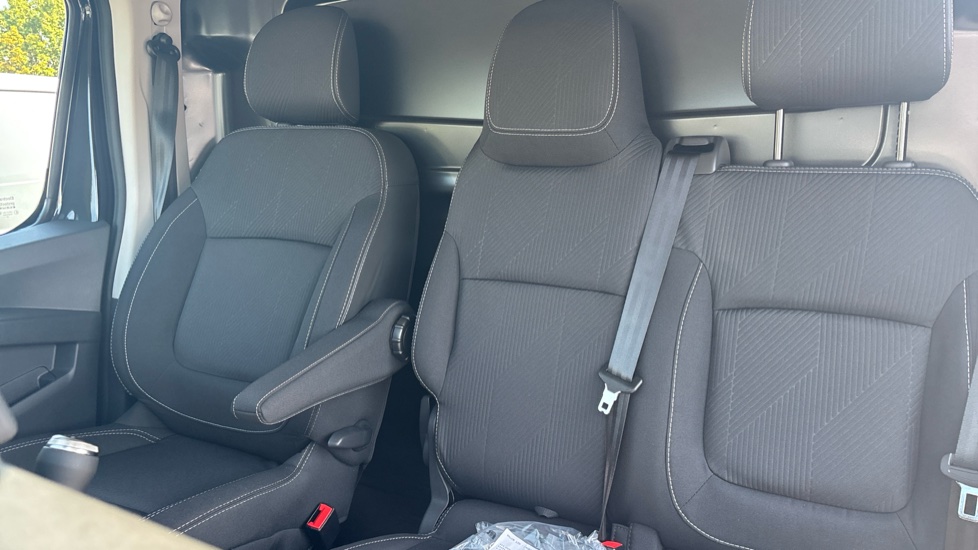 Renault Trafic Lwb Diesel LL30 Blue dCi 150 Extra Sport [Safety] Van - Image 15