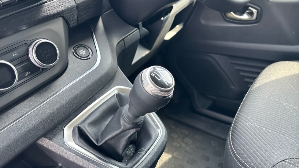 Renault Trafic Lwb Diesel LL30 Blue dCi 150 Extra Sport [Safety] Van - Image 13