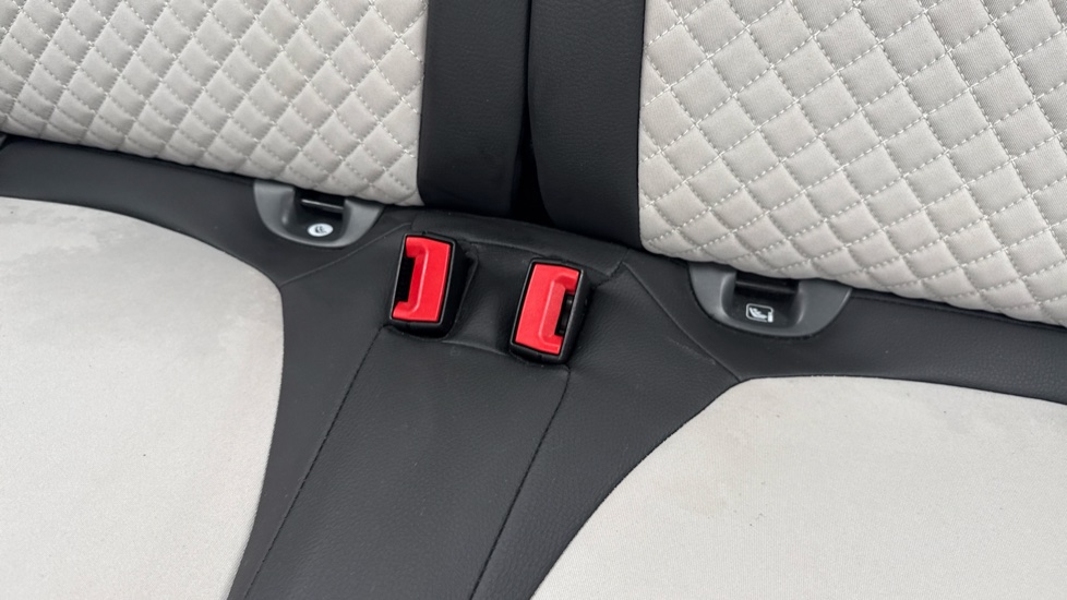 Fiat 500 1.0 Mild Hybrid Dolcevita [Part Leather] 3dr Petrol Hatchback - Image 17