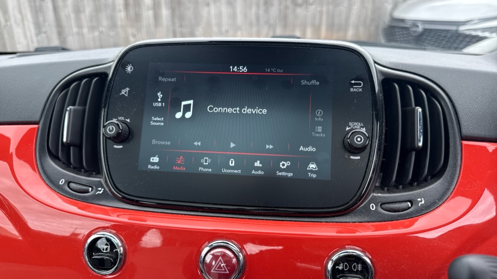 Fiat 500 1.0 Mild Hybrid Dolcevita [Part Leather] 3dr Petrol Hatchback - Image 27