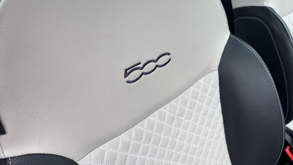 Fiat 500 1.0 Mild Hybrid Dolcevita [Part Leather] 3dr Petrol Hatchback - Image 33