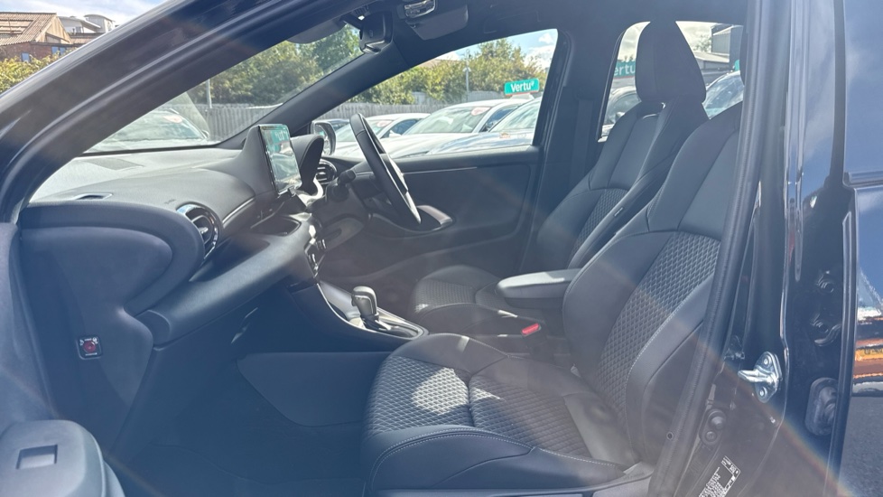 Mazda 2 Hybrid 1.5i Hybrid Homura 5dr CVT Hybrid Hatchback - Image 37