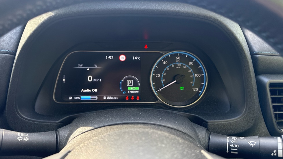 Nissan LEAF 110kW N-Connecta 40kWh 5dr Auto Electric Hatchback - Image 18