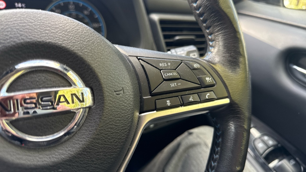 Nissan LEAF 110kW N-Connecta 40kWh 5dr Auto Electric Hatchback - Image 26