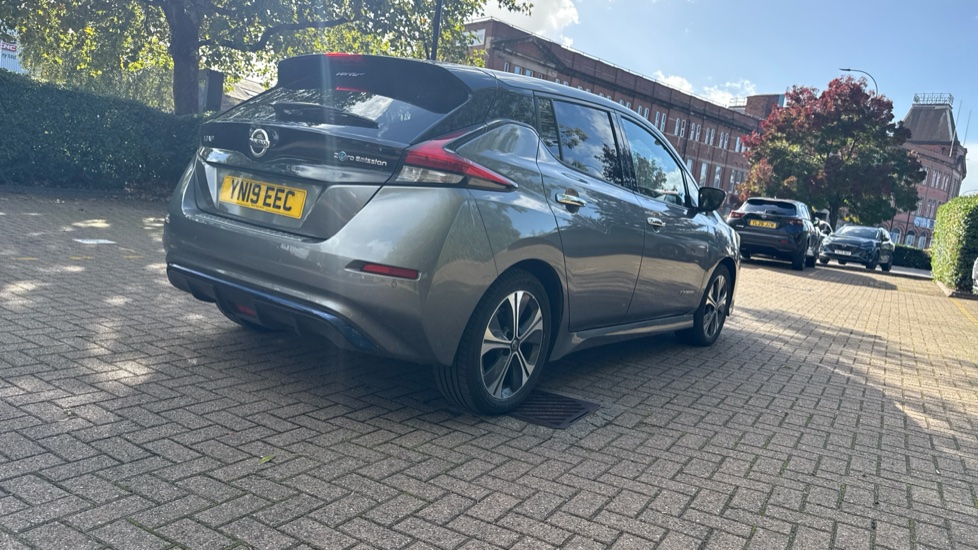 Nissan LEAF 110kW N-Connecta 40kWh 5dr Auto Electric Hatchback - Image 43