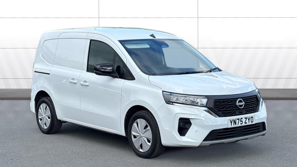 Nissan Townstar L1 Petrol 1.3 Tekna Van Auto [Safety] - Image 1