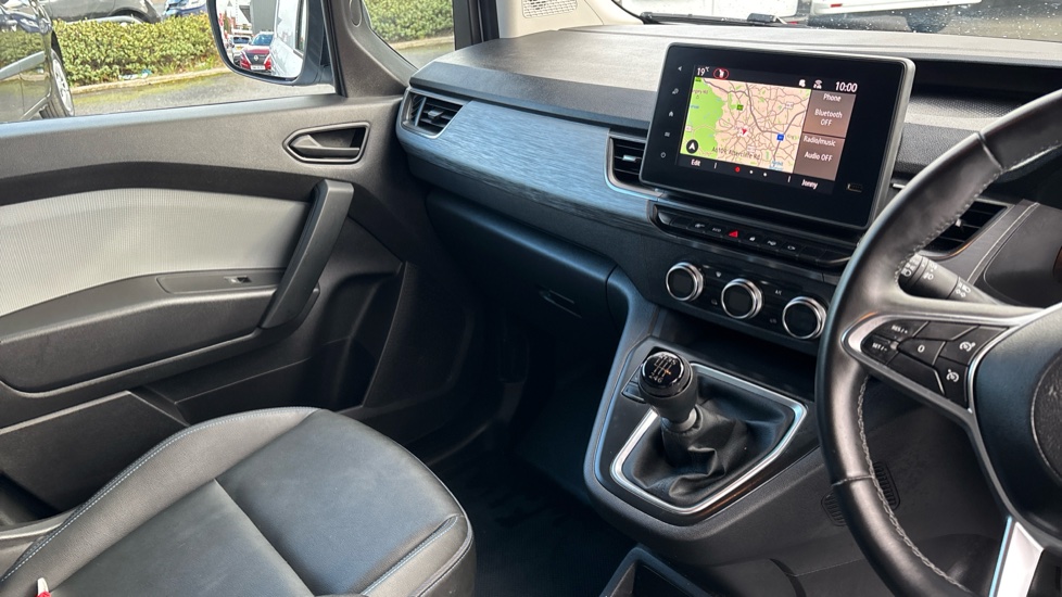Nissan Townstar L1 Petrol 1.3 Tekna Van Auto [Safety] - Image 14