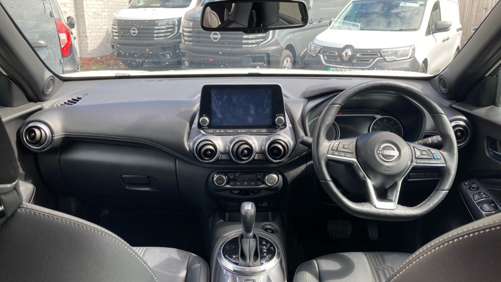 Nissan Juke 1.6 Hybrid Tekna 5dr Auto Hybrid Hatchback - Image 10