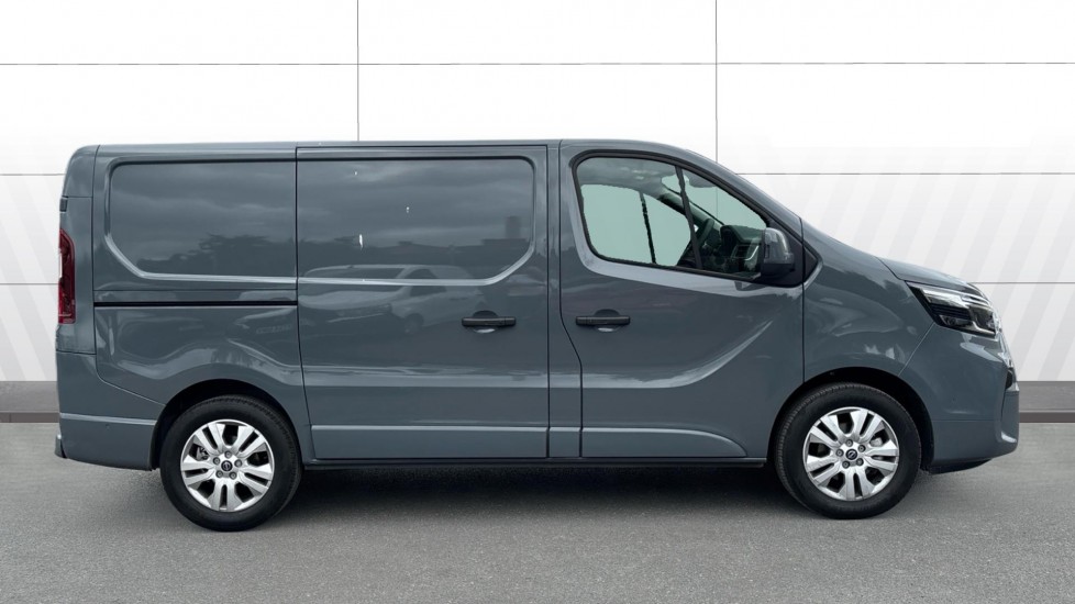 Nissan Primastar 30 L1 Diesel 2.0 dCi 170ps H1 Tekna Van Auto - Image 5