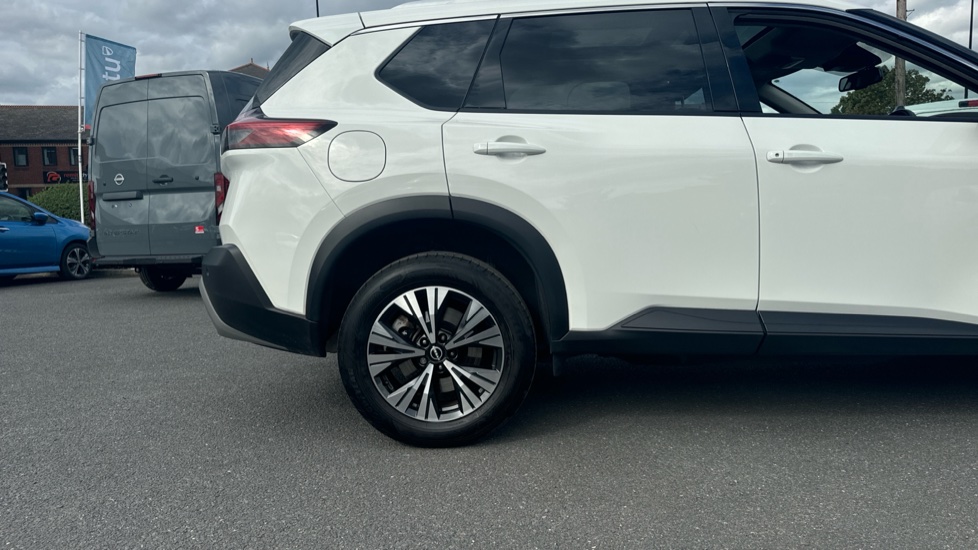 Nissan X-Trail 1.5 E-Power 204 N-Connecta [Sky Pack] 5dr Xtronic Hybrid Station Wagon - Image 7