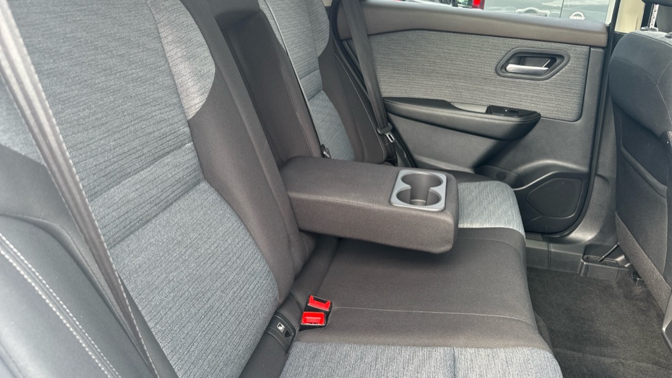 Nissan X-Trail 1.5 E-Power 204 N-Connecta [Sky Pack] 5dr Xtronic Hybrid Station Wagon - Image 29