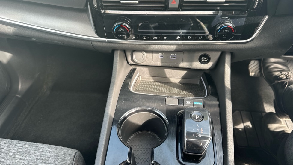 Nissan X-Trail 1.5 E-Power 204 N-Connecta [Sky Pack] 5dr Xtronic Hybrid Station Wagon - Image 34