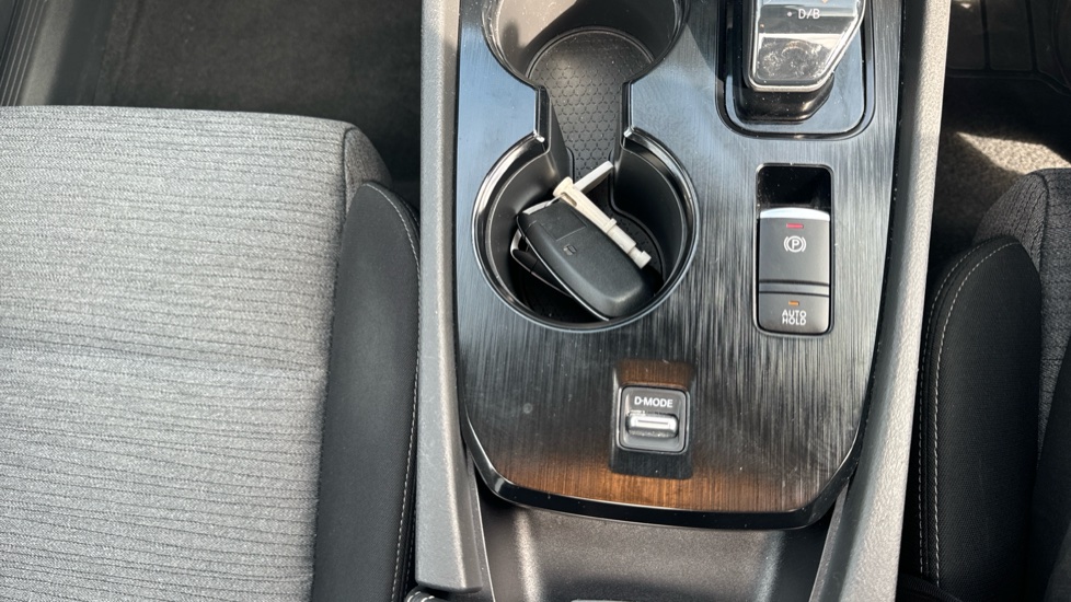 Nissan X-Trail 1.5 E-Power 204 N-Connecta [Sky Pack] 5dr Xtronic Hybrid Station Wagon - Image 35