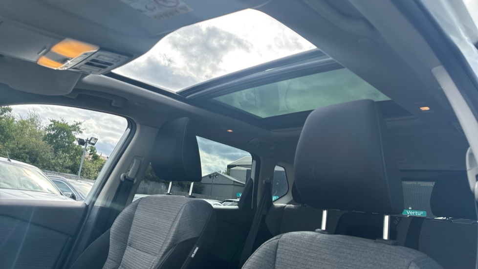 Nissan X-Trail 1.5 E-Power 204 N-Connecta [Sky Pack] 5dr Xtronic Hybrid Station Wagon - Image 38