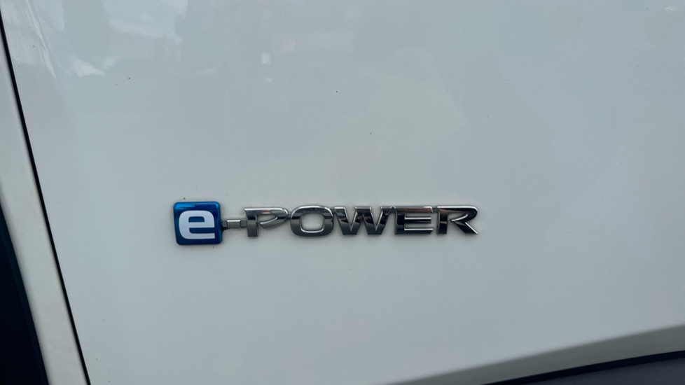 Nissan X-Trail 1.5 E-Power 204 N-Connecta [Sky Pack] 5dr Xtronic Hybrid Station Wagon - Image 39