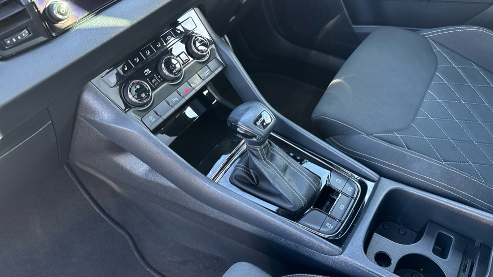 Skoda Karoq 2.0 TDI [150] Sportline 4x4 5dr DSG Diesel Estate - Image 13