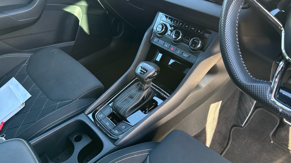 Skoda Karoq 2.0 TDI [150] Sportline 4x4 5dr DSG Diesel Estate - Image 14