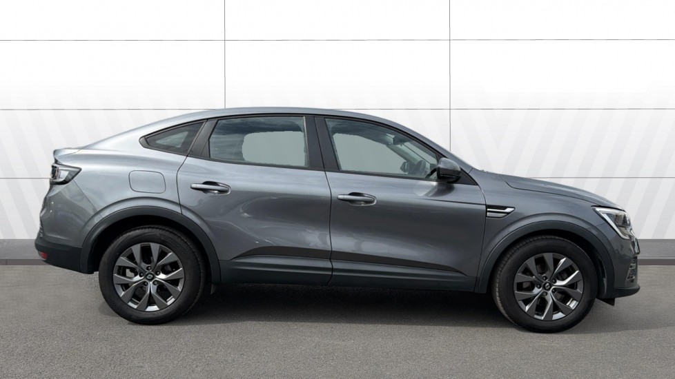 Renault Arkana 1.6 E-Tech FHEV 145 Evolution 5dr Auto Hybrid Estate - Image 5