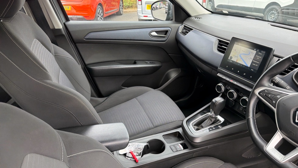 Renault Arkana 1.6 E-Tech FHEV 145 Evolution 5dr Auto Hybrid Estate - Image 14