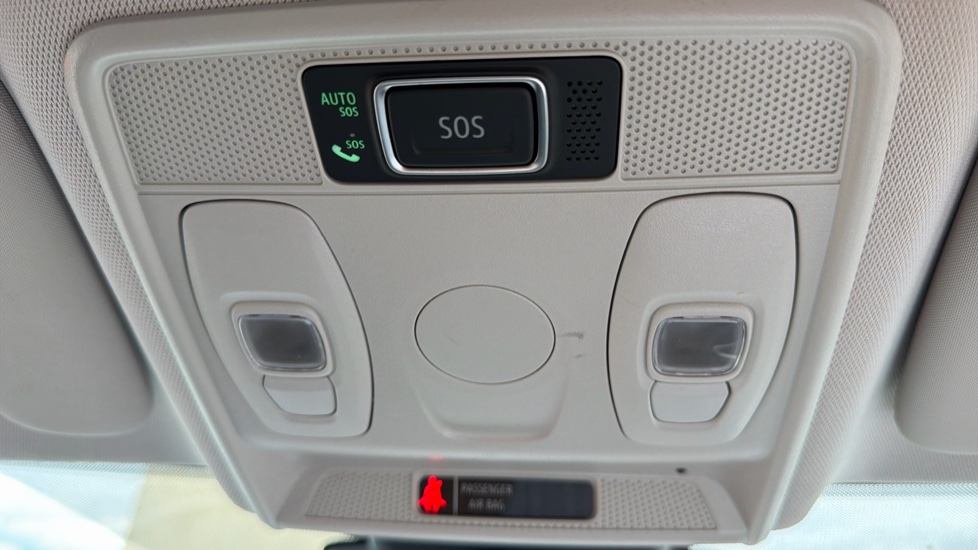 Renault Arkana 1.6 E-Tech FHEV 145 Evolution 5dr Auto Hybrid Estate - Image 23