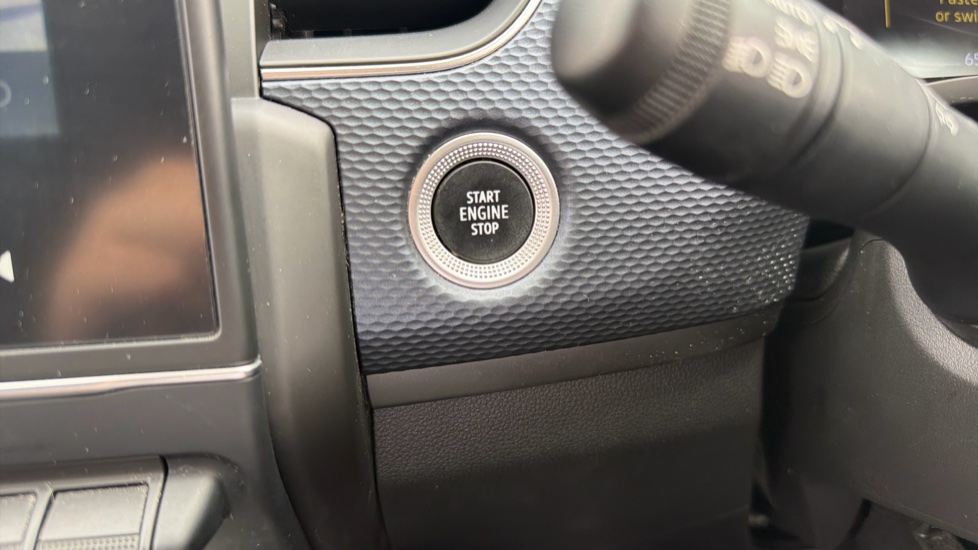 Renault Arkana 1.6 E-Tech FHEV 145 Evolution 5dr Auto Hybrid Estate - Image 24
