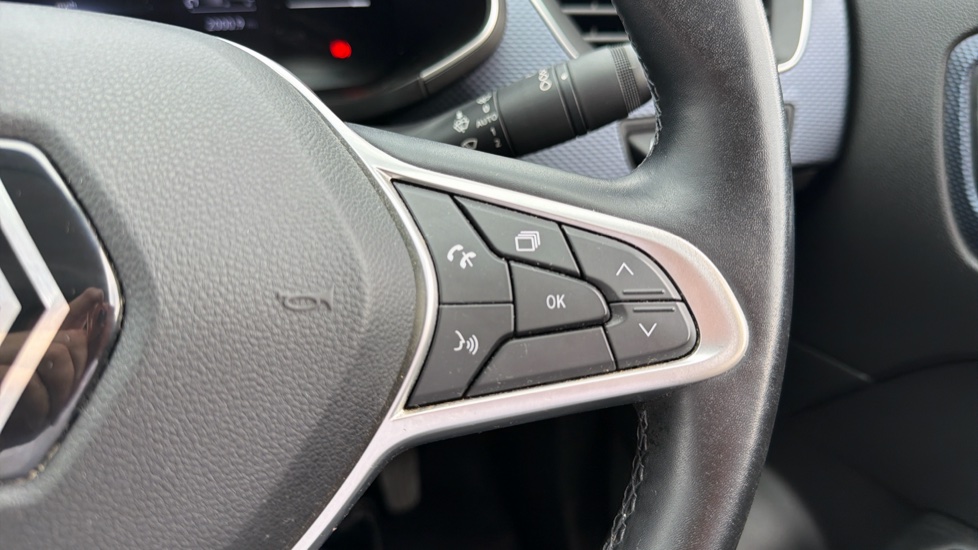 Renault Arkana 1.6 E-Tech FHEV 145 Evolution 5dr Auto Hybrid Estate - Image 28