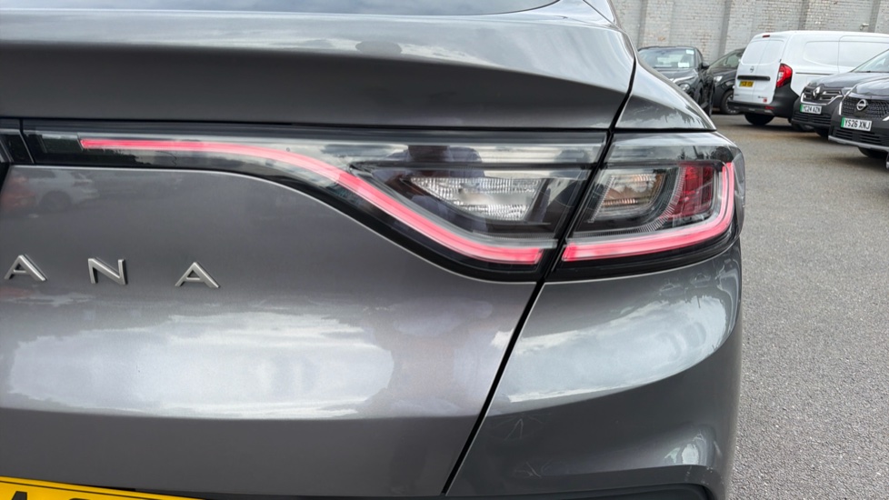Renault Arkana 1.6 E-Tech FHEV 145 Evolution 5dr Auto Hybrid Estate - Image 35