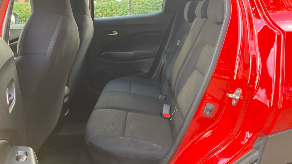 Nissan Juke 1.0 DiG-T 114 Acenta 5dr Petrol Hatchback - Image 16